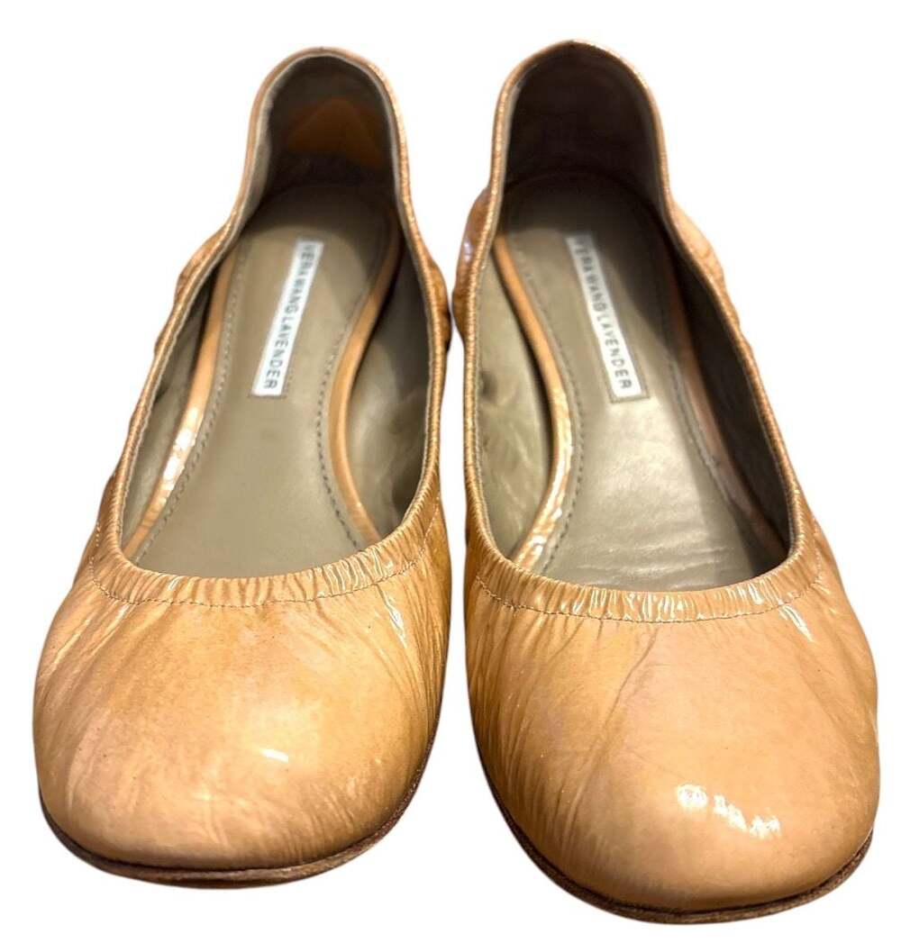 Vera Wang Lavender Patent Leather Ballet Flats Nude Size 8
